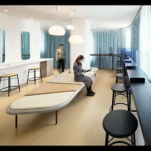 カプセルホテル ナインアワーズ人形町, 東京都