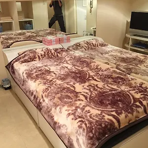 ラブホテル Kinshicho Paris (adults Only), 東京都